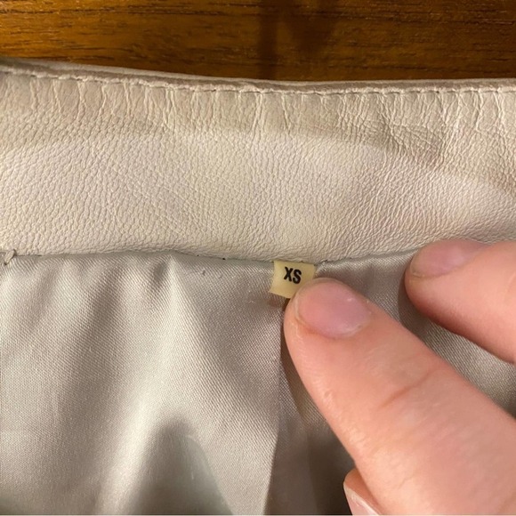 Elie Tahari xs white cream leather lamb blazer jacket button up - Picture 5 of 13